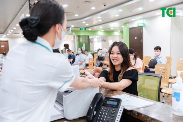 Ảnh Tiktoker triệu follower Đào Nguyễn Ánh trải nghiệm cùng vợ bầu tại TCI