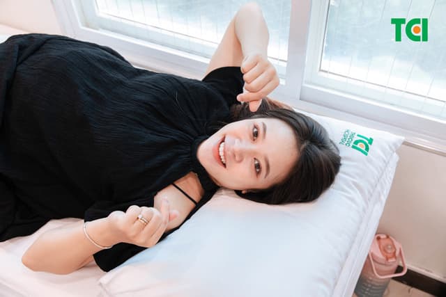 Ảnh Tiktoker triệu follower Đào Nguyễn Ánh trải nghiệm cùng vợ bầu tại TCI