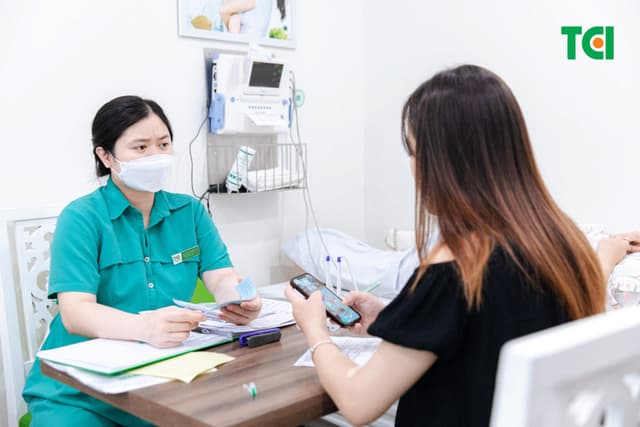 Ảnh Tiktoker triệu follower Đào Nguyễn Ánh trải nghiệm cùng vợ bầu tại TCI