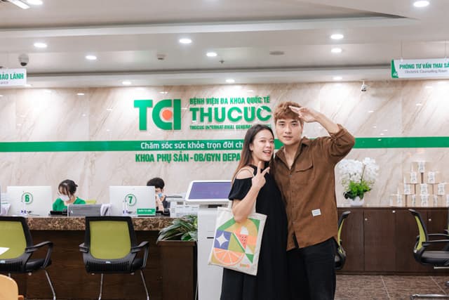 Ảnh Tiktoker triệu follower Đào Nguyễn Ánh trải nghiệm cùng vợ bầu tại TCI