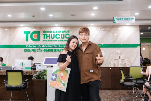 Ảnh Tiktoker triệu follower Đào Nguyễn Ánh trải nghiệm cùng vợ bầu tại TCI