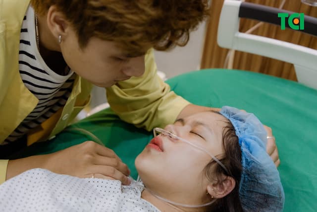 Ảnh Tiktoker triệu follower Đào Nguyễn Ánh trải nghiệm cùng vợ bầu tại TCI