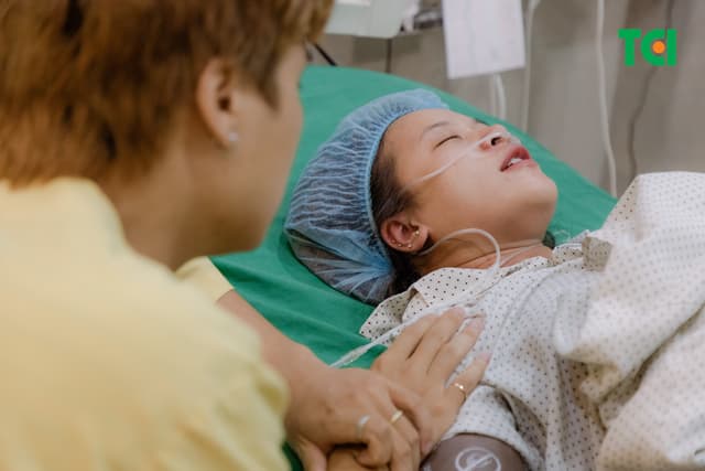 Ảnh Tiktoker triệu follower Đào Nguyễn Ánh trải nghiệm cùng vợ bầu tại TCI