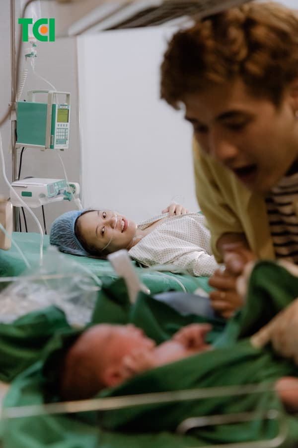 Ảnh Tiktoker triệu follower Đào Nguyễn Ánh trải nghiệm cùng vợ bầu tại TCI