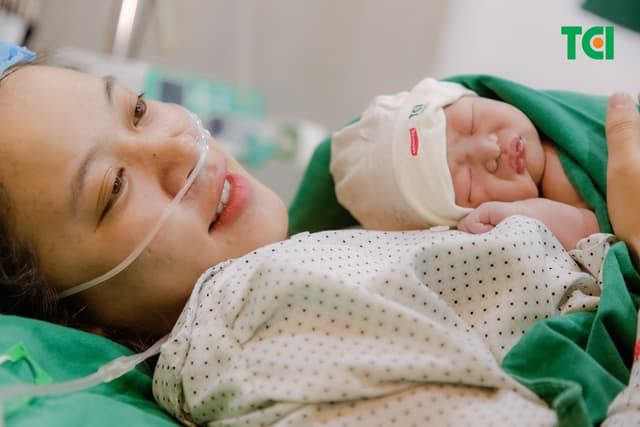 Ảnh Tiktoker triệu follower Đào Nguyễn Ánh trải nghiệm cùng vợ bầu tại TCI