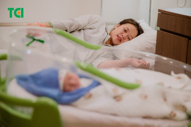 Ảnh Tiktoker triệu follower Đào Nguyễn Ánh trải nghiệm cùng vợ bầu tại TCI