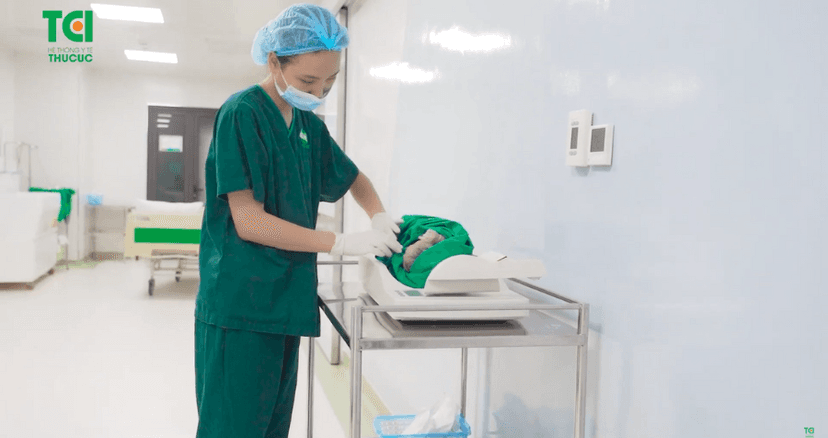 Điều kì diệu nhất là khi mẹ thấy con chào đời, bình an