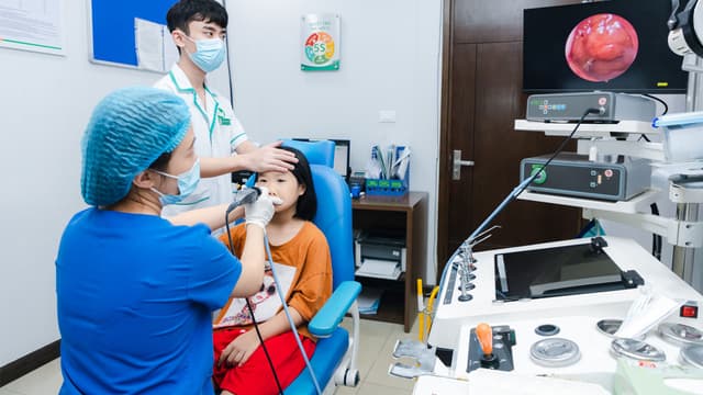 Chữa viêm họng: Phương pháp thực hiện và những lưu ý cần thiết