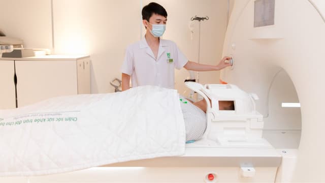 Chụp cộng hưởng từ được chỉ định ở trường hợp nào?