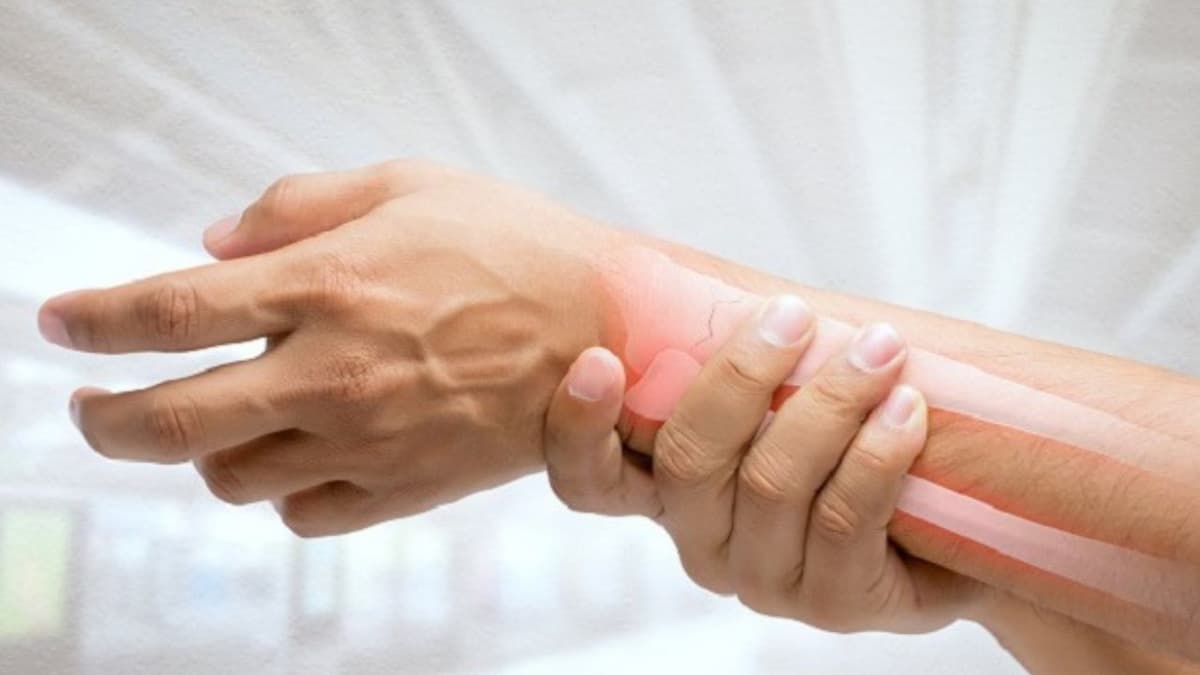 Xử lý khi bị gãy hai xương cẳng tay đúng cách