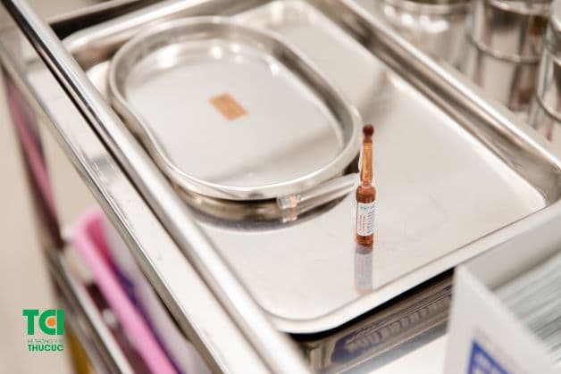 bố mẹ cần tuân thủ lịch tiêm vacxin cho trẻ sơ sinh để đảm bảo trẻ được phòng bệnh