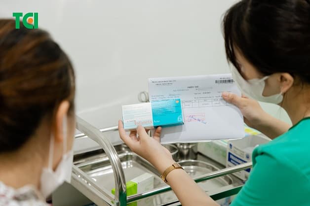 Tiêm 6in1 có sốt không