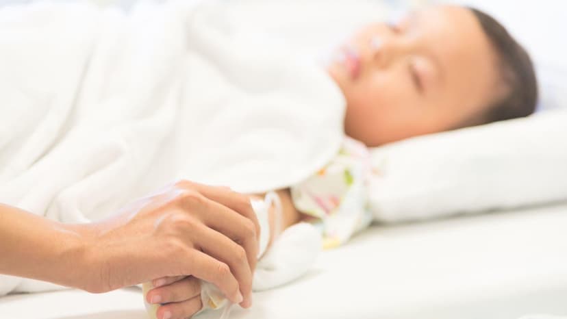 Lý do trẻ bị sốt xuất huyết, cách phân biệt với sốt do bệnh khác