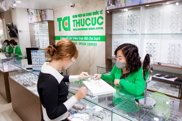 Ảnh khách hàng Lê Thị Ngọc Huyền cắt kính tại Thu Cúc TCI