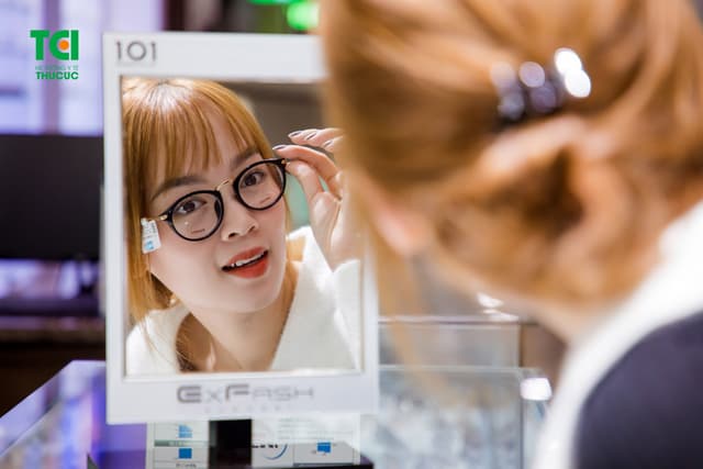 Ảnh khách hàng Lê Thị Ngọc Huyền cắt kính tại Thu Cúc TCI