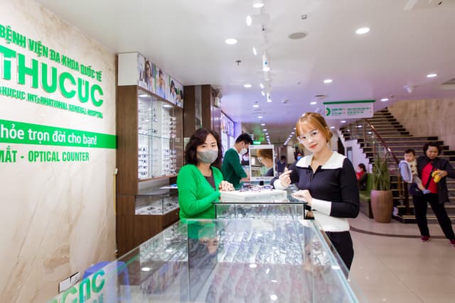 Ảnh khách hàng Lê Thị Ngọc Huyền cắt kính tại Thu Cúc TCI