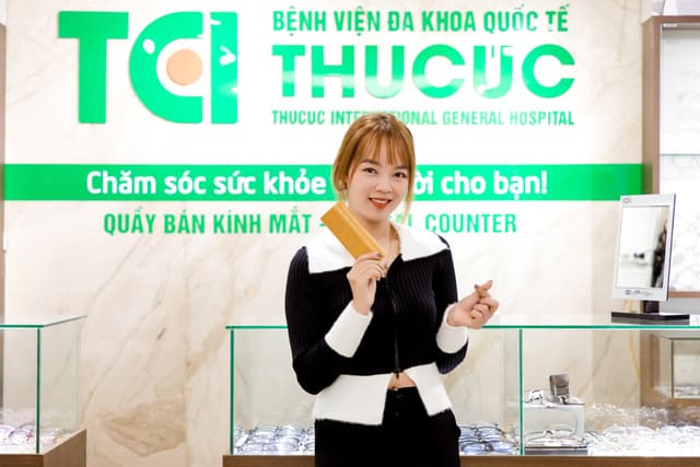 Ảnh khách hàng Lê Thị Ngọc Huyền cắt kính tại Thu Cúc TCI