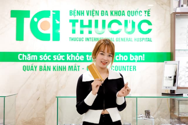 Ảnh khách hàng Lê Thị Ngọc Huyền cắt kính tại Thu Cúc TCI