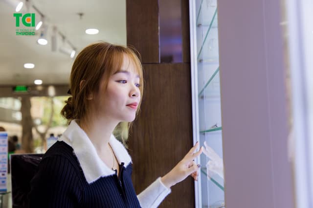 Ảnh khách hàng Lê Thị Ngọc Huyền cắt kính tại Thu Cúc TCI