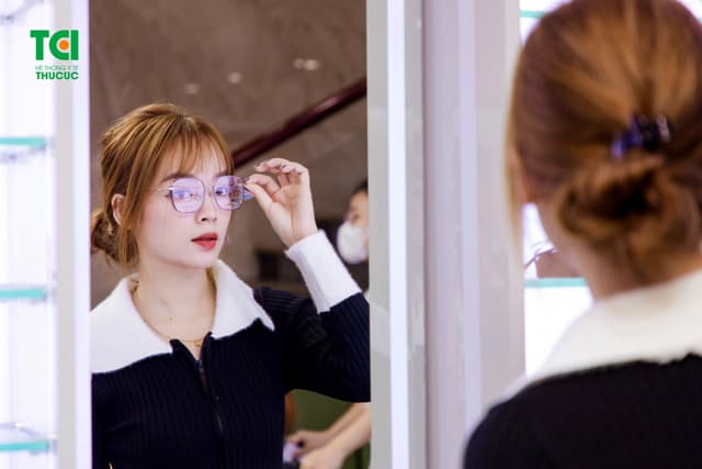 Ảnh khách hàng Lê Thị Ngọc Huyền cắt kính tại Thu Cúc TCI
