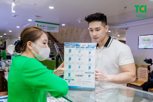 Ảnh khách hàng Nguyễn Duy Đức cắt kính tại Thu Cúc TCI