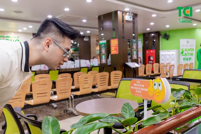 Ảnh khách hàng Nguyễn Duy Đức cắt kính tại Thu Cúc TCI