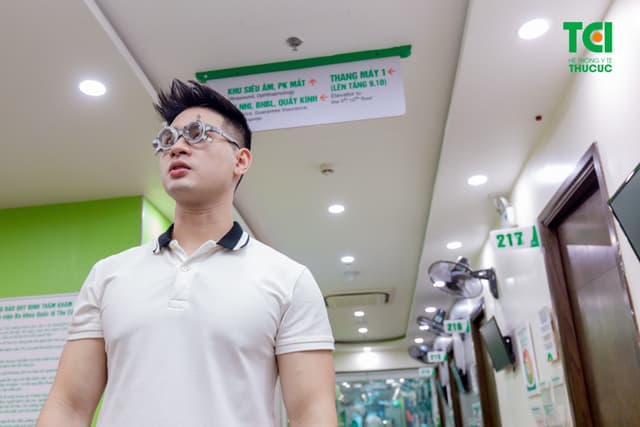 Ảnh khách hàng Nguyễn Duy Đức cắt kính tại Thu Cúc TCI