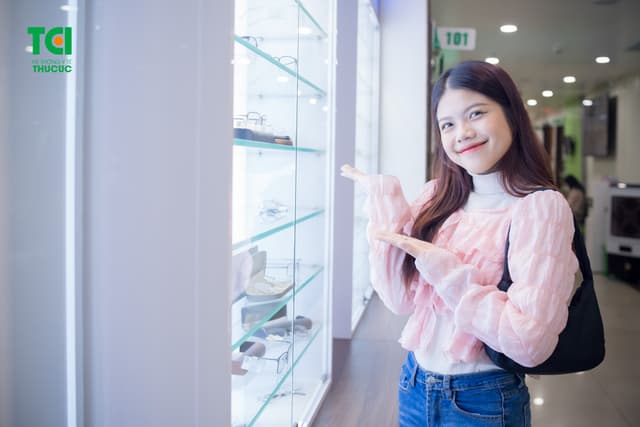 Ảnh “Bí quyết” lựa chọn kính phù hợp với khuôn mặt