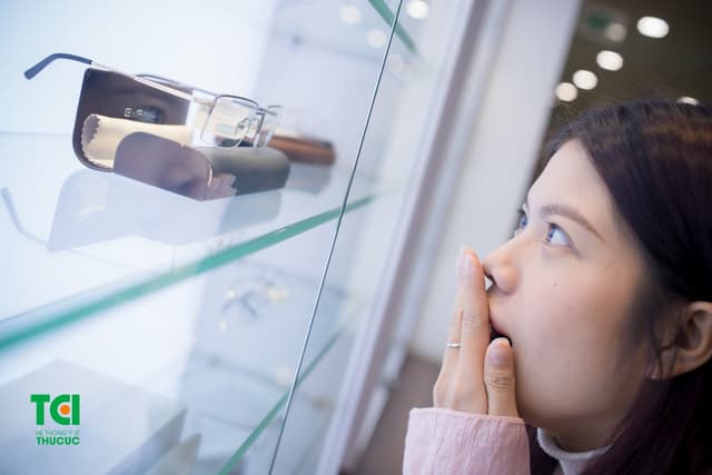 Ảnh “Bí quyết” lựa chọn kính phù hợp với khuôn mặt