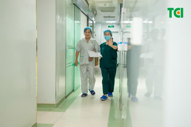 Ảnh khách hàng Nguyễn Thị Hằng phẫu thuật Phaco tại Thu Cúc TCI