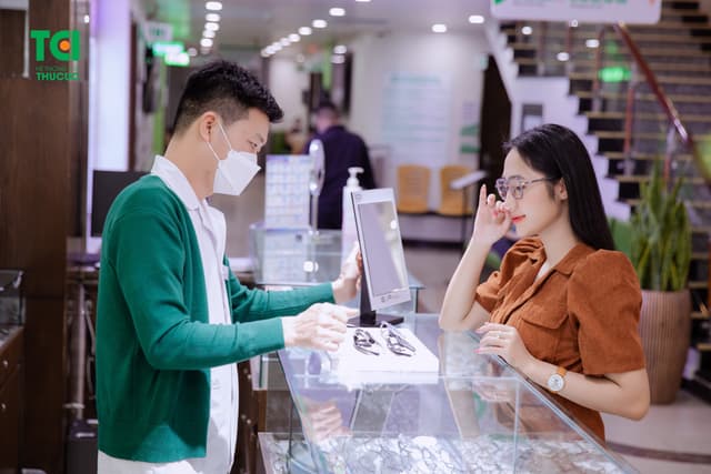 Cắt kính chất lượng cao – Chi phí cực “ngọt ngào” tại Thu Cúc TCI