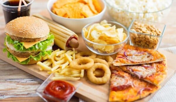 Điều trị đau dạ dày kết hợp ăn uống và chế độ sinh hoạt