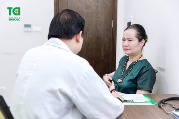 Thăm khám khi nghi ngờ dấu hiệu viêm tụy cấp