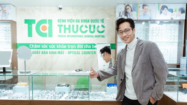 Tìm hiểu về giá tròng kính cận thường hiện nay
