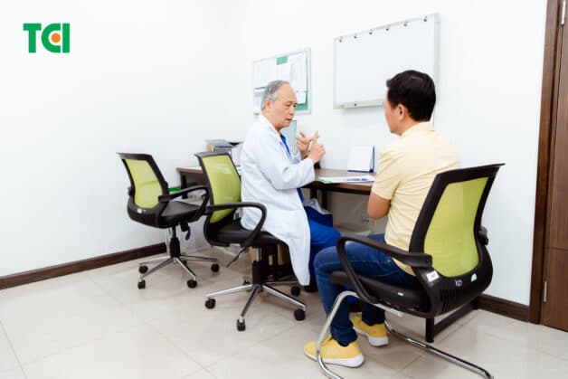 thuốc chữa hen phế quản cho người lớn được kê đơn theo chỉ định của bác sĩ