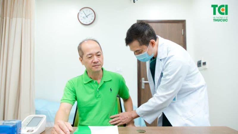 Khám thận tiết niệu cùng bác sĩ chuyên khoa