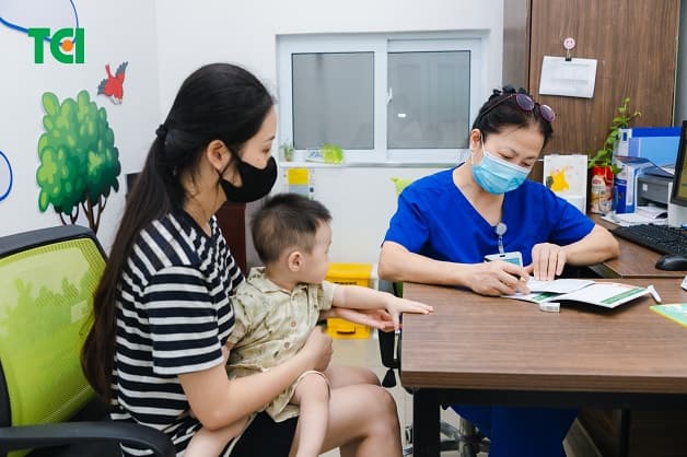 Phòng tiêm chủng Thu Cúc TCI luôn sẵn các loại vắc xin phòng bệnh cho trẻ từ 0-2 tuổi