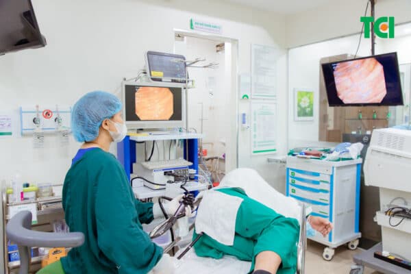 Trong quá trình nội soi