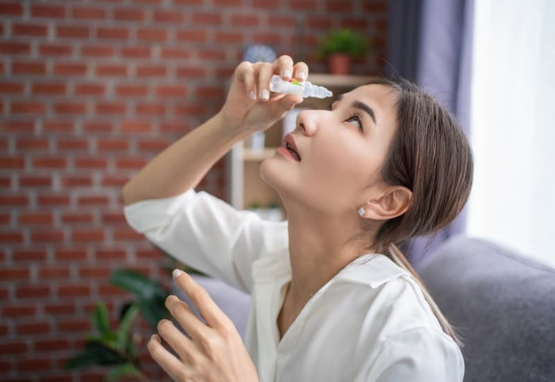 Thuốc nhỏ mắt trị viêm mí mắt