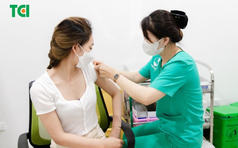 tiêm phòng trước mang thai giúp chuẩn bị tốt nhất cho sức khỏe trong thai kỳ và giảm nguy cơ nhiễm trùng cho cả mẹ và thai nhi