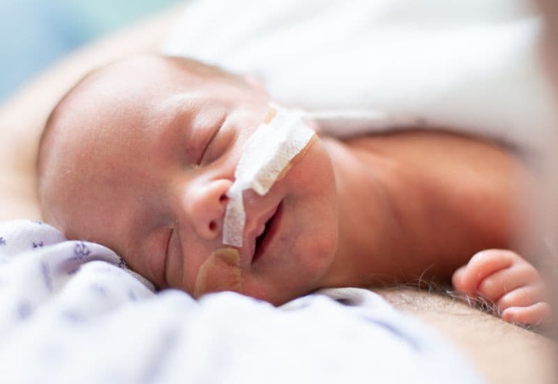 Mức độ nguy hiểm của bệnh lý võng mạc ở trẻ đẻ non.