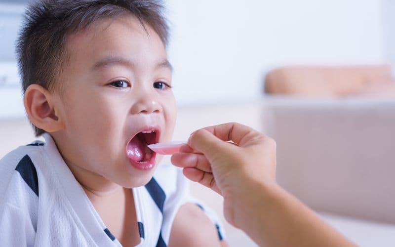 bổ sung dha cho trẻ sơ sinh và trẻ nhỏ để đảm bảo sức khỏe và phát triển toàn diện cho trẻ.