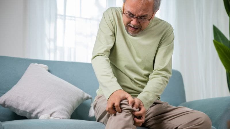 Nên bổ sung glucosamine cho ai, khi nào?