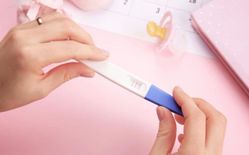 Que thử thai là gì