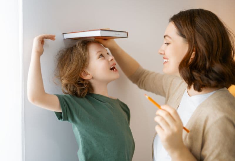 Suy dinh dưỡng thấp còi là một thể suy dinh dưỡng mạn tính, phản ánh sự tích lũy lâu dài của tình trạng suy dinh dưỡng.