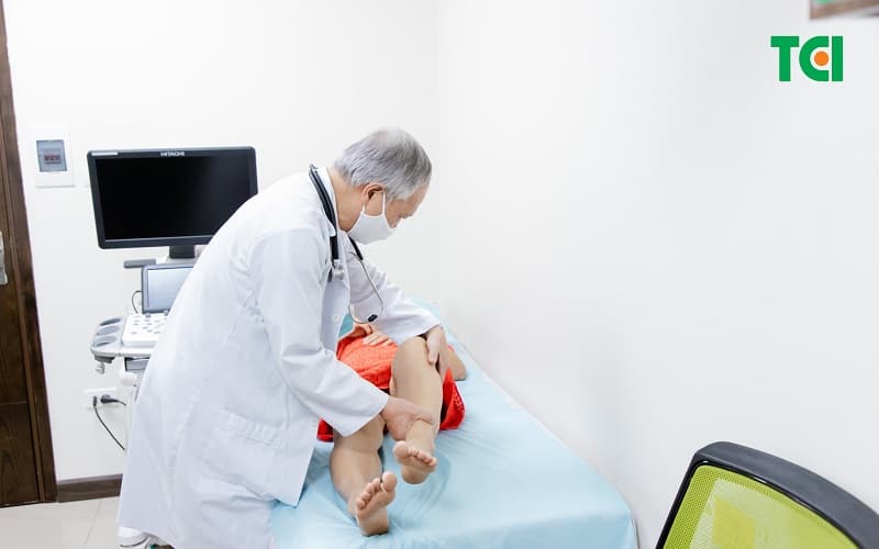 bác sĩ giải đáp viêm khớp gối là gì