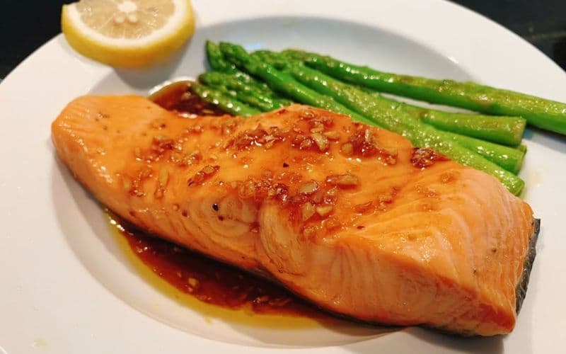 Cá hồi giàu Vitamin D3 và K2