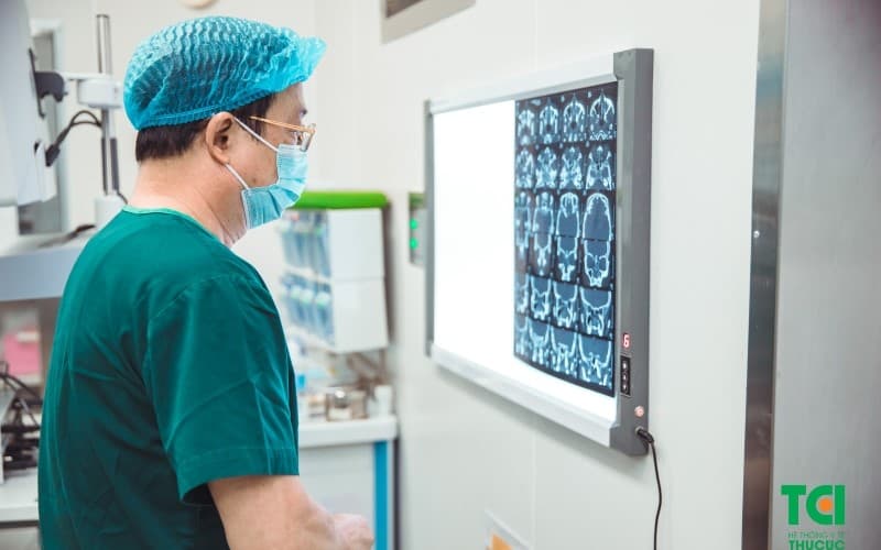 Điều trị người bệnh bị xoang mũi