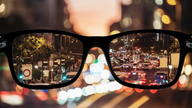 Có thể vừa cận thị vừa viễn thị không, chuyên gia giải đáp