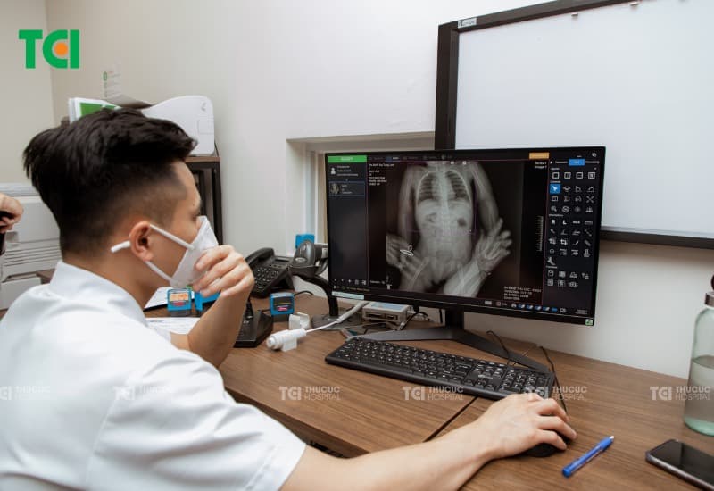 Các phòng khám uy tín đầu tư trang thiết bị y tế hiện đại và công nghệ tiên tiến, giúp việc khám chữa bệnh cho trẻ được thực hiện hiệu quả hơn.